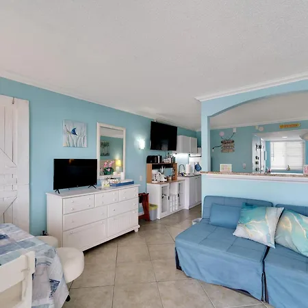 445 S Gulfview Blvd Unit 412 Villa